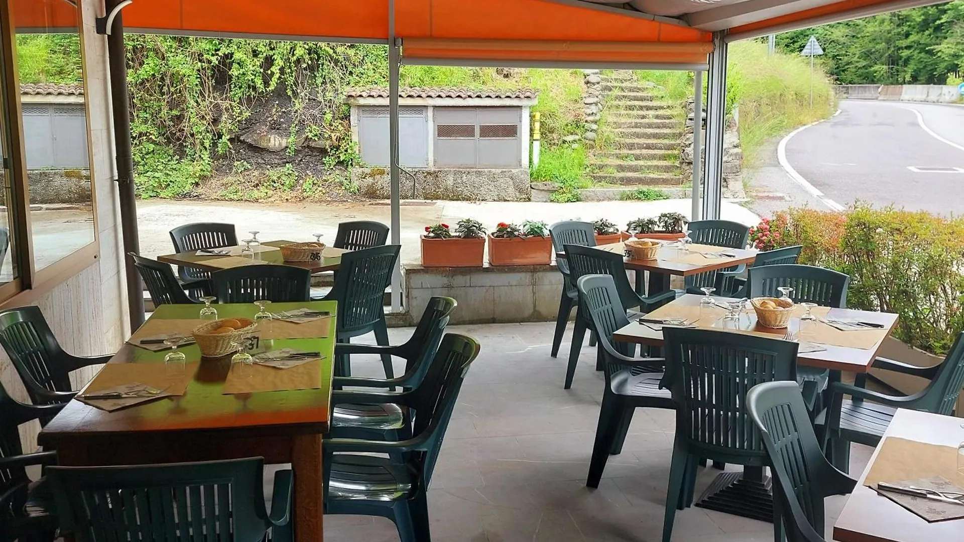 Albergo Ristorante Bigiu Sant'Omobono Imagna Hotel